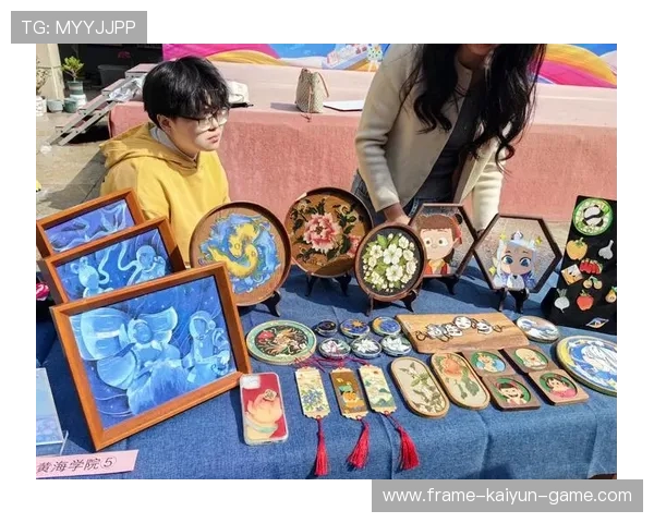 冲浪市集售卖本地手工品，赛事带动地方创意产业