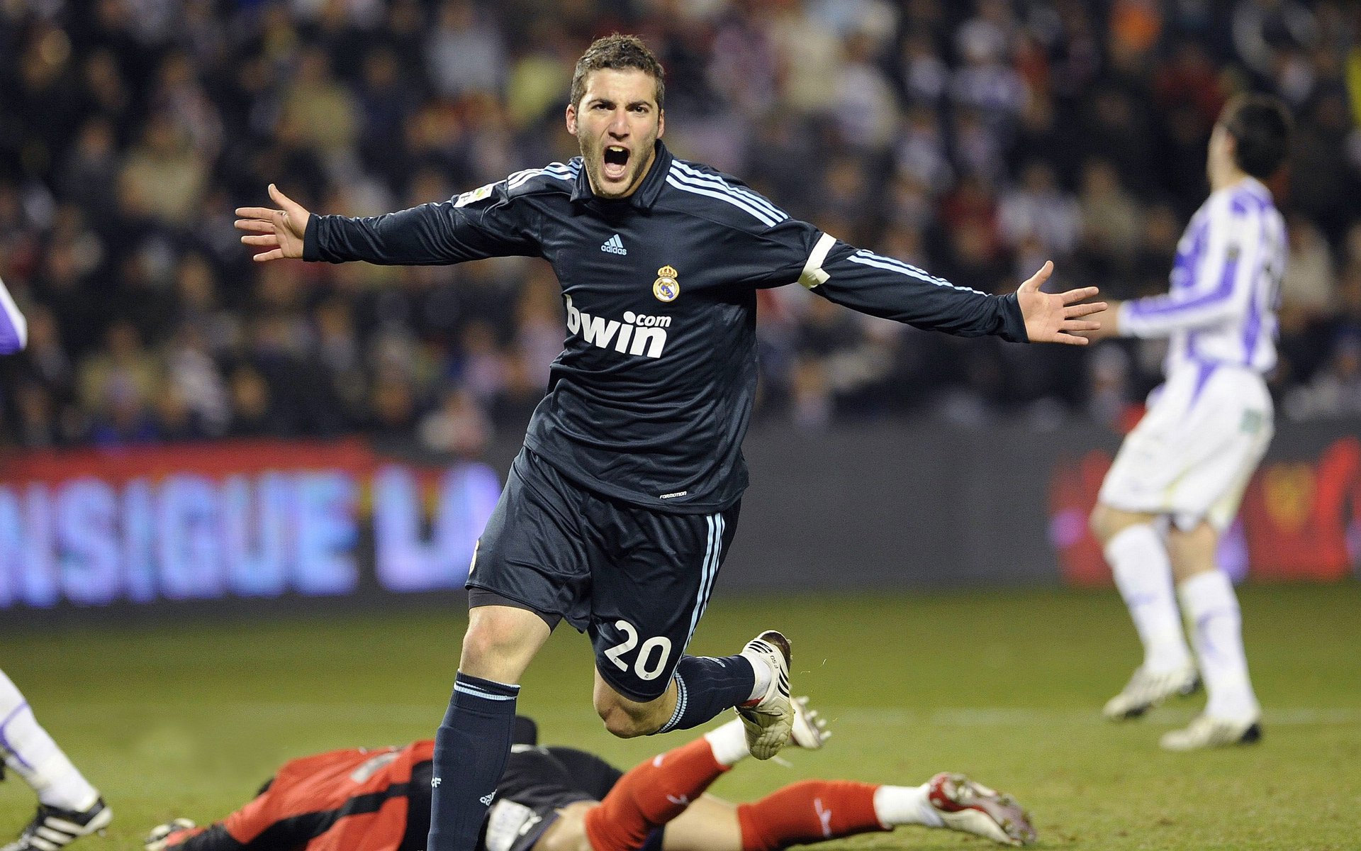 开云真人娱乐官网-球队训练成果首次公开展示，球队训练总结